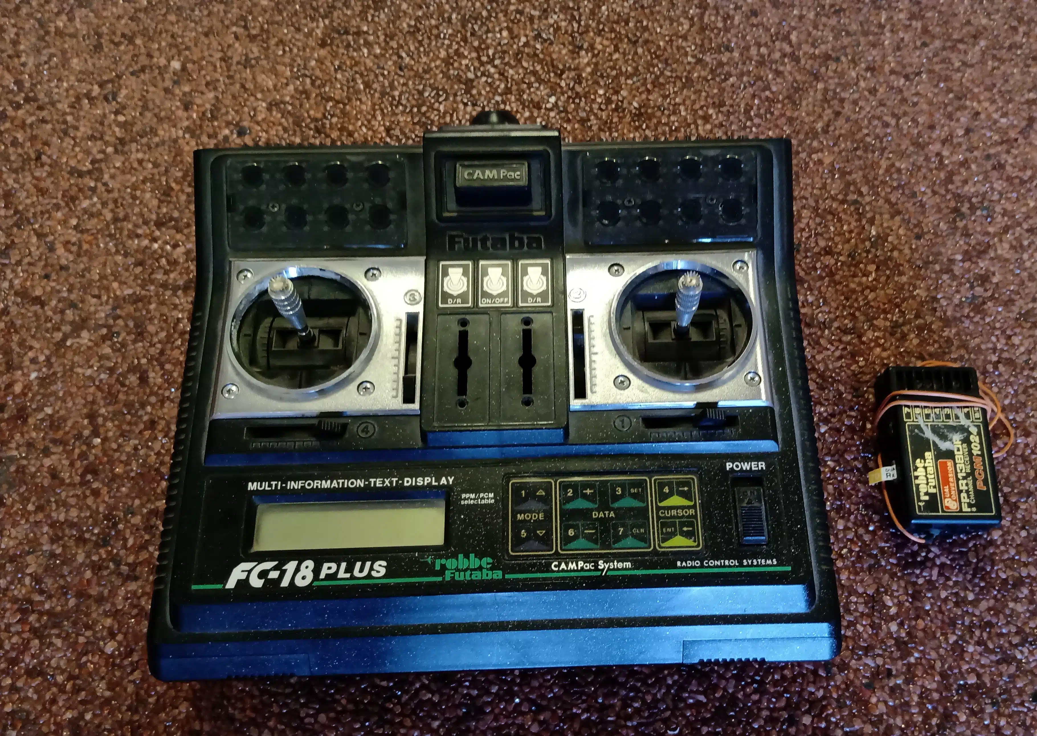 Gebruikt Robbe FC 18 35Mhz Met Ontvanger