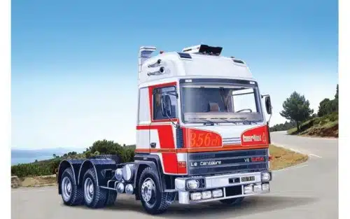 Italeri 3913 Berliet renault Le Centaure