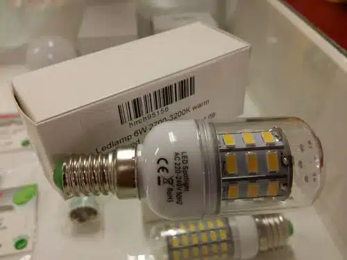 Ledlamp 6W 2700-3200K warm wit 30 smd