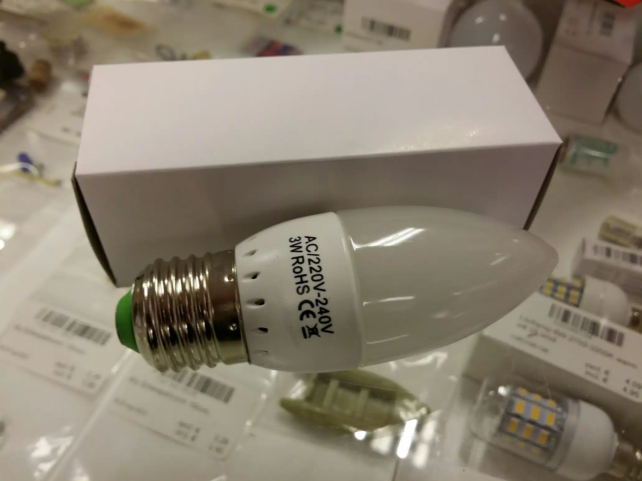 Ledlamp E27 3W warm wit kaarsmodel