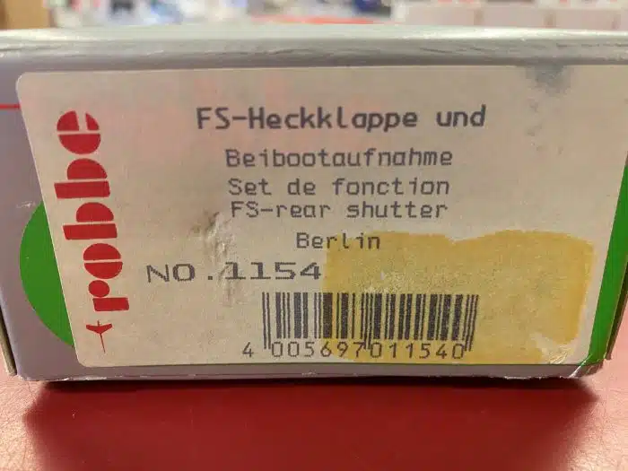 Robbe 1154 FS-Heckklappe+Beibootaufn.