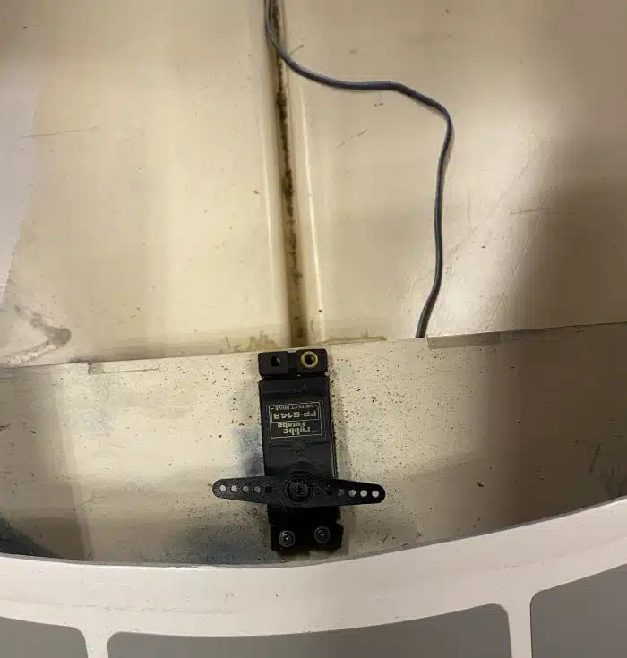 Robbe Smaragd Gebouwd Met Servo