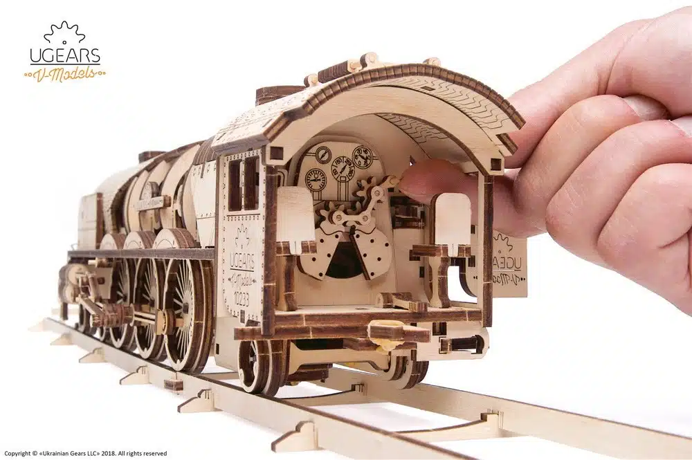 Ugears Express Stoom Locomotief VM-03
