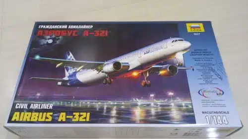 Zvezda 7017 airbus A-321