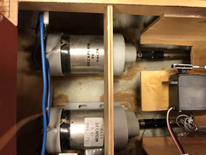gebruikt Krick 27024 resolve met motoren, stuurservo, ontvanger en bec