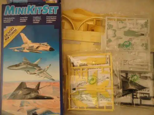 REVELL 06922 MiniKitSet 3 MODELLE DesertStorm