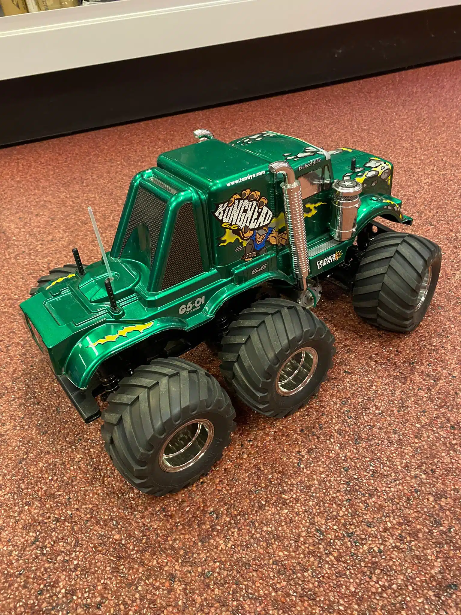 gebouwd Tamiya Konghead 6 x 6 g6-01 met motor en regelaar