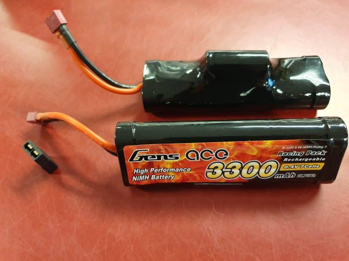 Gens Ace 8,4V 3300 mAH NiMH Hump Accu Deans Plug