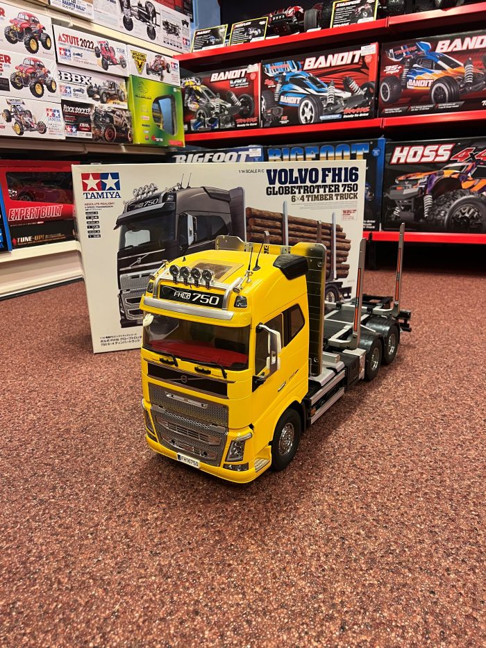 Gebruikte Tamiya 56360 Volvo FH16 Globetrotter Truck 6x4 met doos