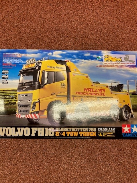 gebouwde Tamiya 56362 1/14 Volvo FH16 Globetrotter 750 TOW TRUCK /sleepwagen