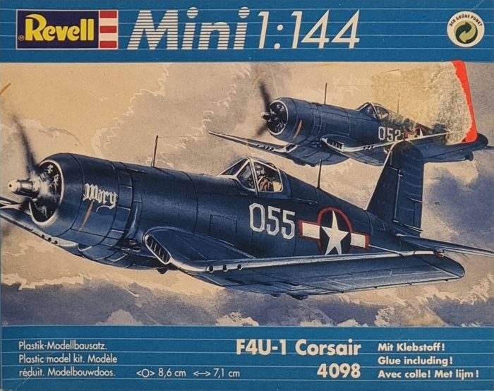 Revell 4098 F4U-1 Corsair