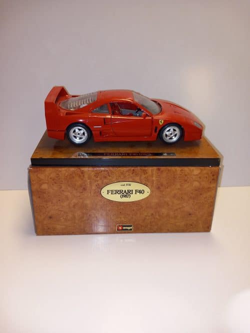 BURAGO Ferrari F40 1987 rood code 3732