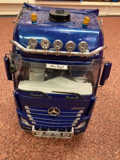 Gebruikte Tamiya Truck Mercedes benz blue angel inclusief mfc-01 module