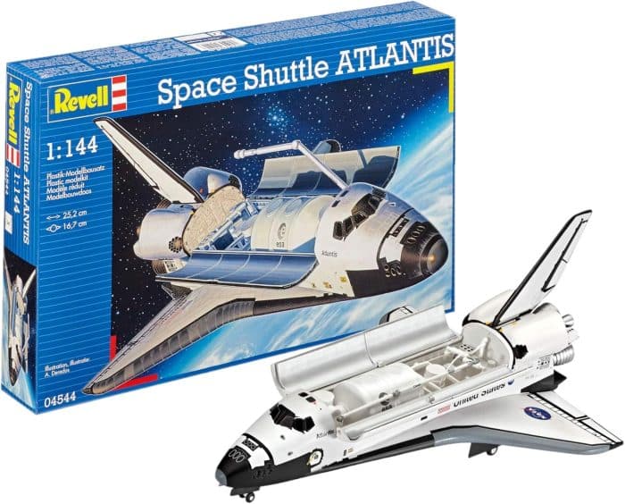 Revell 04544 Space Shuttle Atlantis