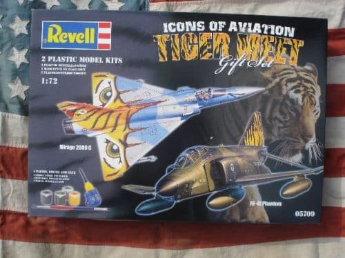 Revell 05709 Icons of Avation 2 model kits Mirage 2000C, RF-4E Phantom