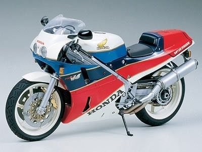 Tamiya 14057 Honda VFR750R