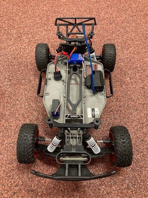 traxxas slash 2wd xl5 gebruikt zonder zender accu en lader