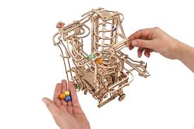 Ugears Knikkerbaan Spiral Hoist