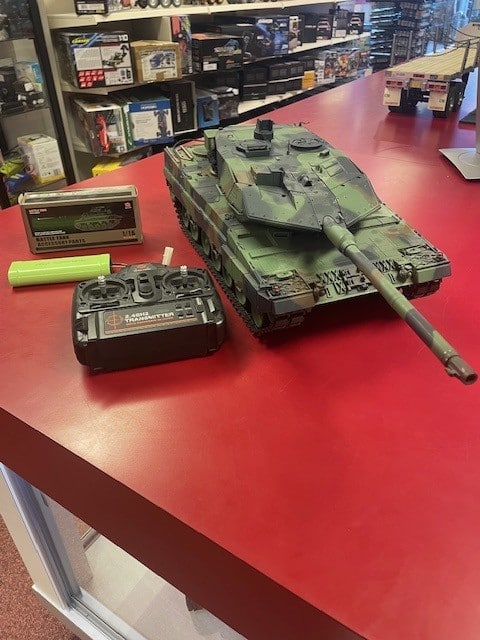 RC Heng Long Leopard 2a6