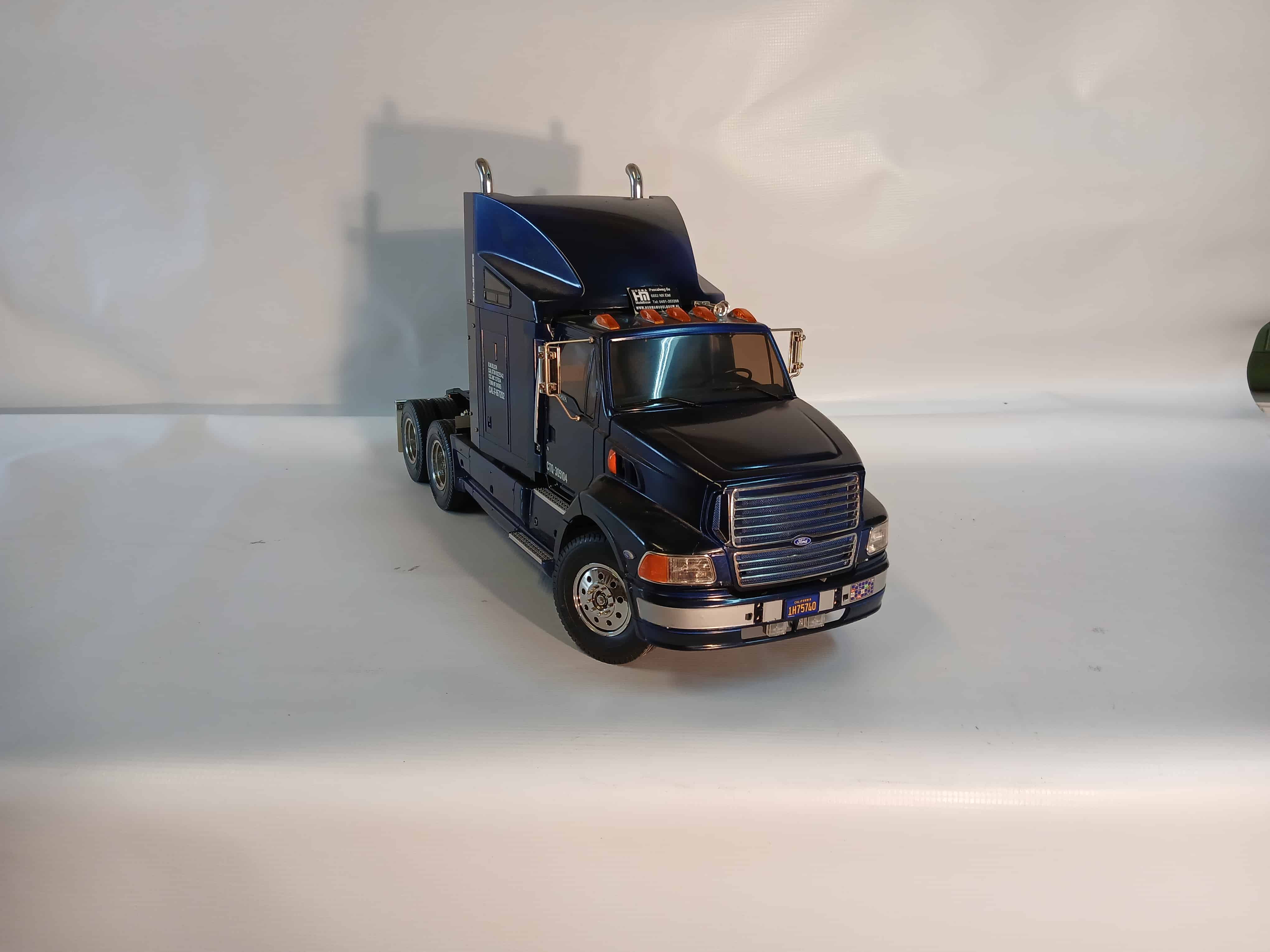 Gebouwd Tamiya Ford Aeromax met doos