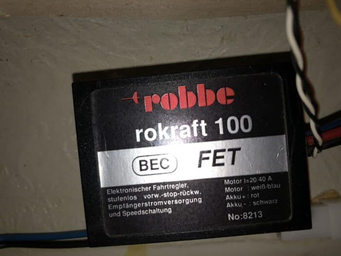 gebruikt Krick 27024 resolve met motoren, stuurservo, ontvanger en bec