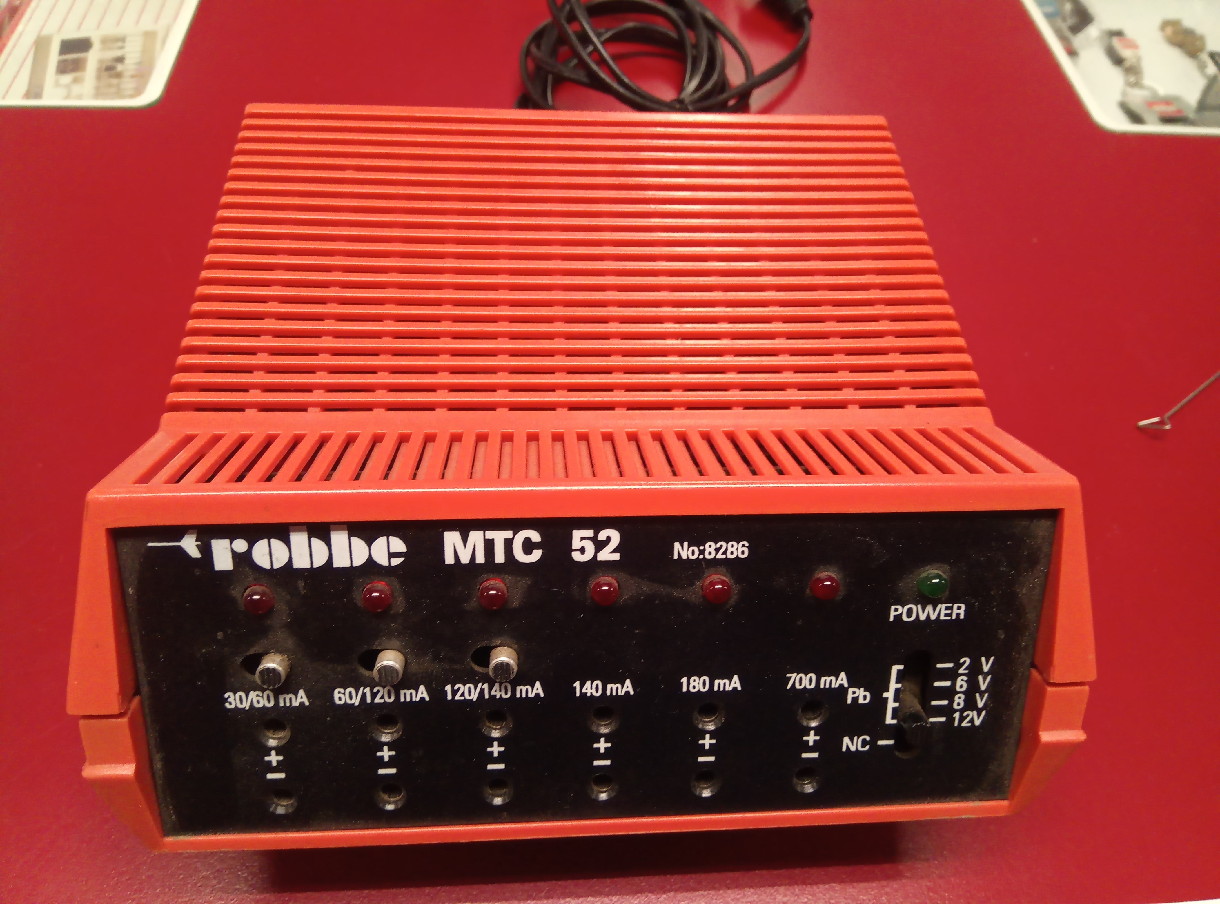 gebruikt Robbe 8286 MTC52 Laadapperaat Oranje