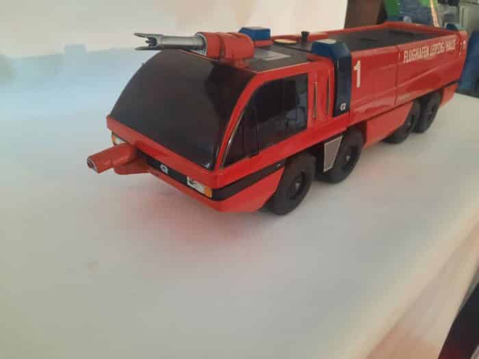 gebruikte Robbe 3412 panther 8x8 met aandrijving, pompjes en tanks en toebehoren