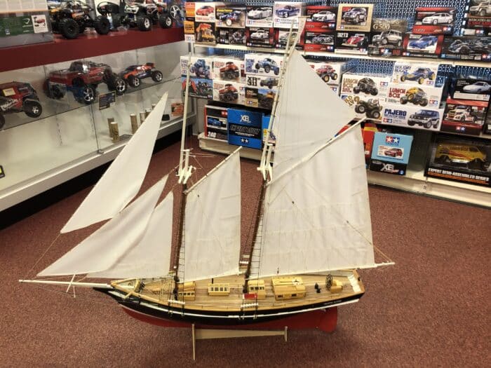 nieuw, vaarklaar Robbe 1140 valdivia met motor, stuurservo, winch, bouwtekening en robbe F14 zender
