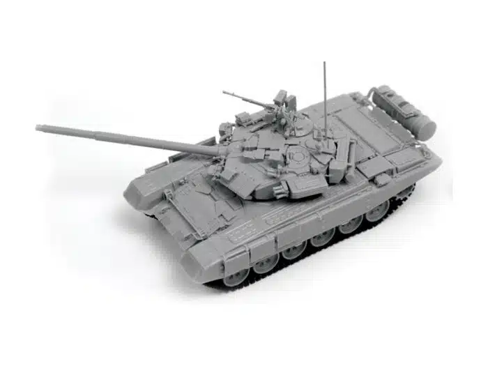Zvezda 5020 Russian Main Battle Tank T-90