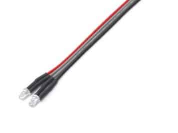 3mm leds Rood (2) met draad en Tamiya Stekker