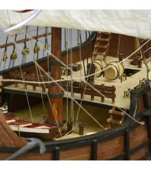 Artesania 22411 Santa Maria 1:65