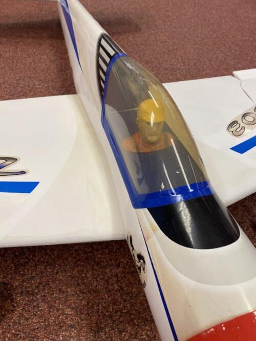 Bravo 303 Aerobatic Model Zonder Electronica Demo Model