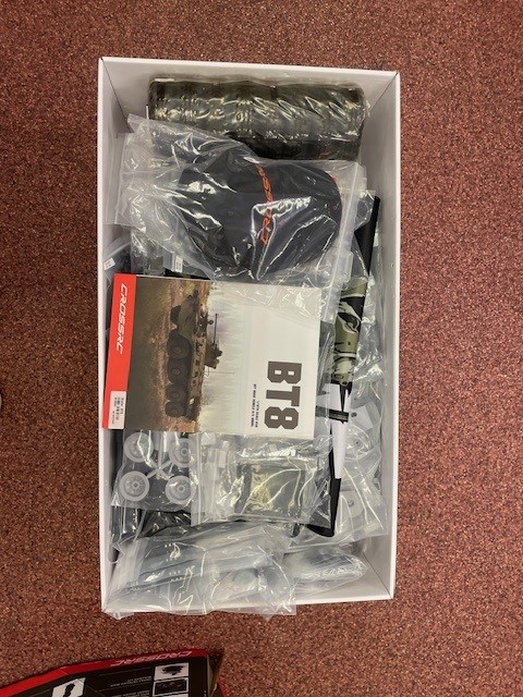 Demo model nieuw ongebouwd in doos. Cross RC Military Scaling kit BT 8