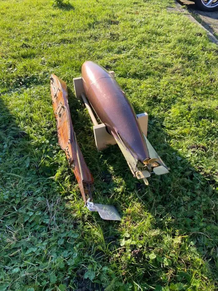 gebruikt onderzeeër zelfbouw met motor, waterpomp, watermelder en pieper