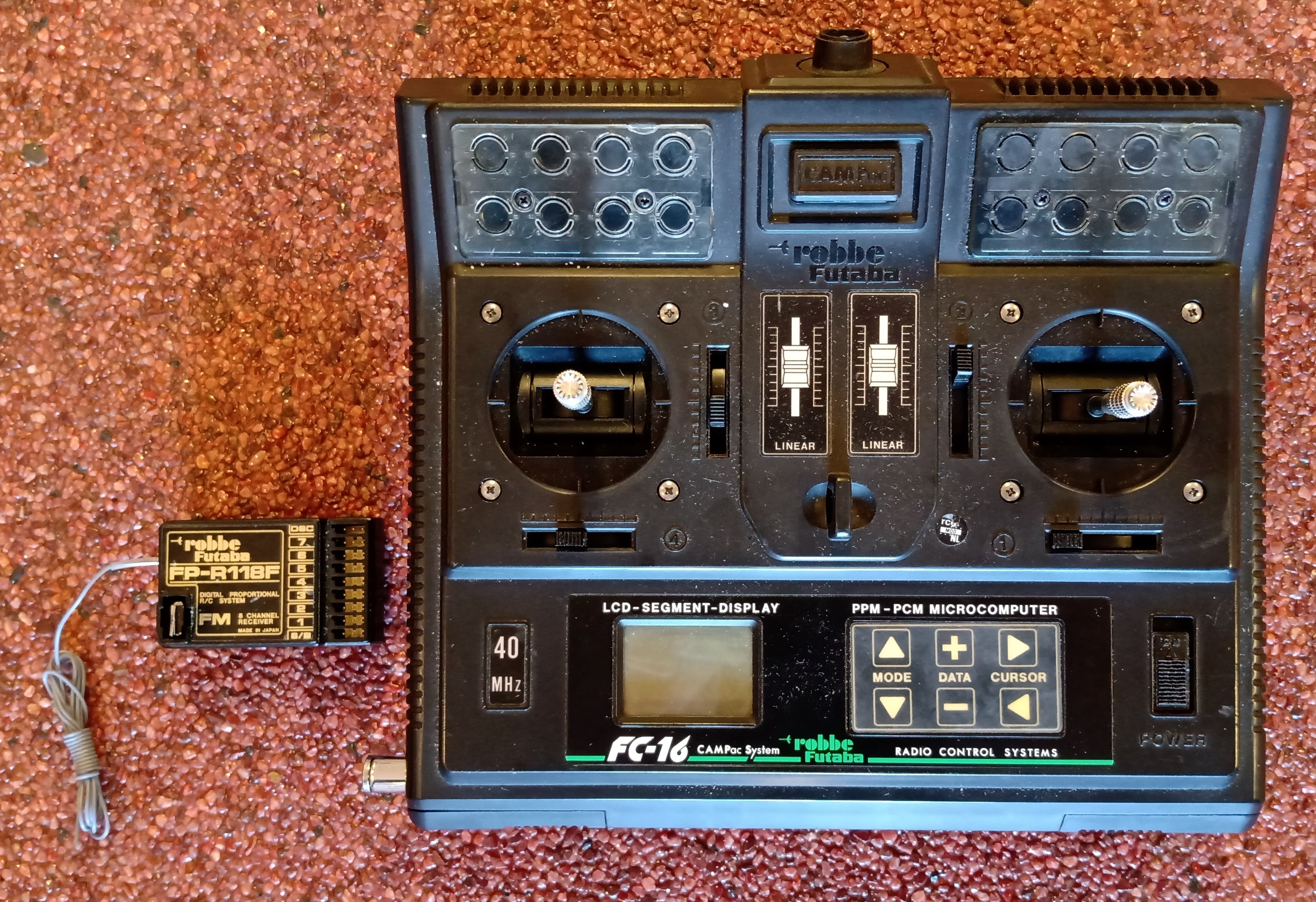 Gebruikt Robbe Fc 16 40Mhz Met Ontvanger