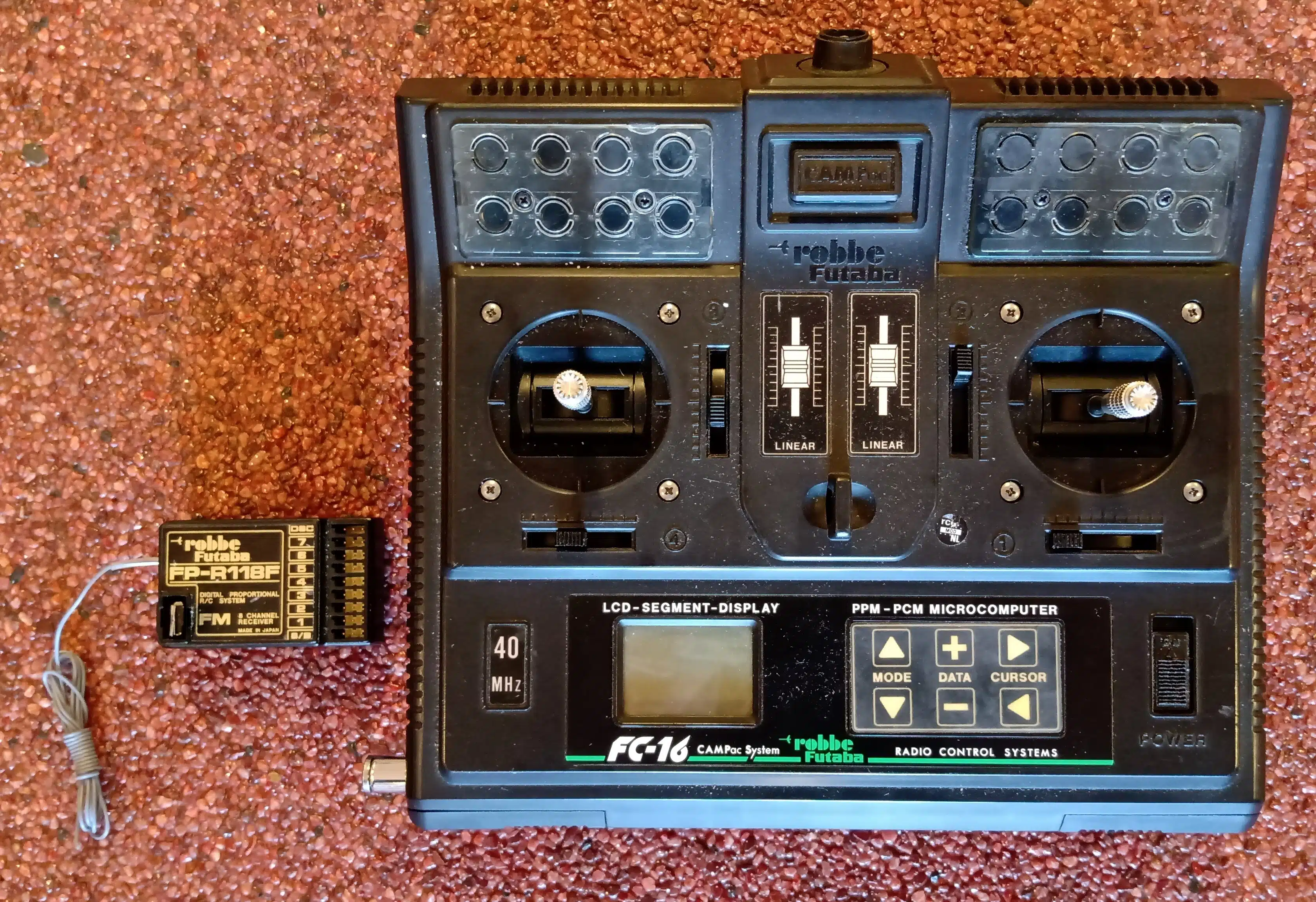 Gebruikt Robbe Fc 16 40Mhz Met Ontvanger