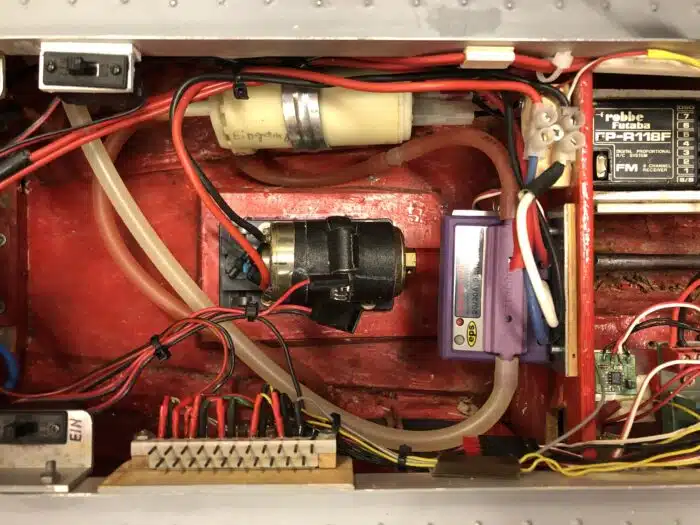 Gebruikt zelfbouw ws14 duitste politie boot met motor, regelaar, sound module,waterpomp, ontvanger, verlivhting en extra's