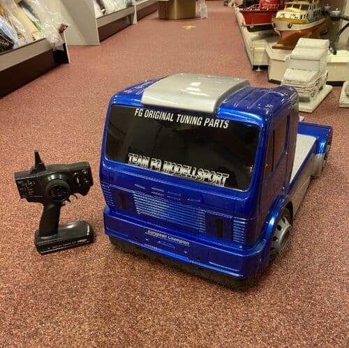 Gebruikte FG Truck 4x4 Met zender en accu op benzine