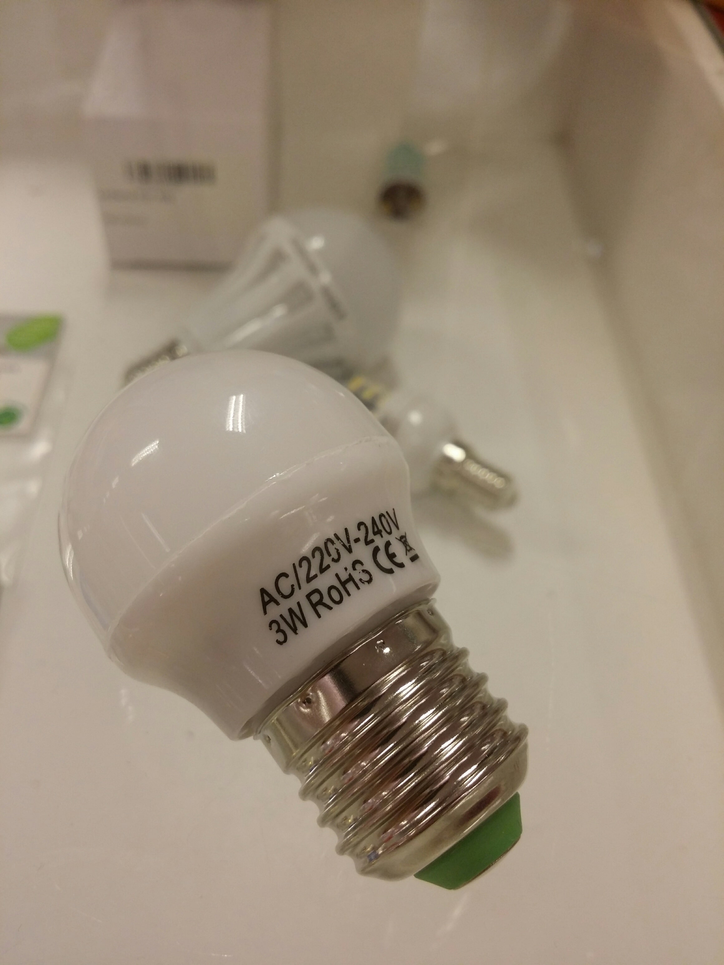 Ledlamp dikke fitting E27 3W