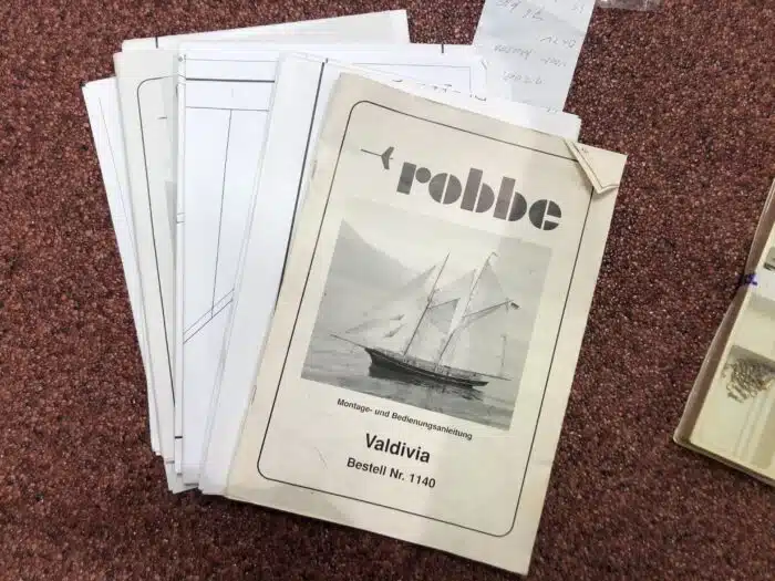 nieuw, vaarklaar Robbe 1140 valdivia met motor, regelaar, stuurservo, winch, boekjes en extra onderdelen