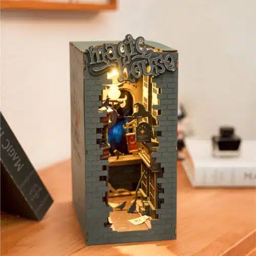 Robotime TGB03 Rolife Book Nook Magic House