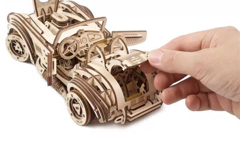 Ugears Drift Cobra racewagen