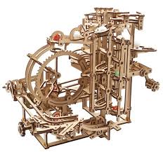 Ugears knikkerbaan stepped hoist