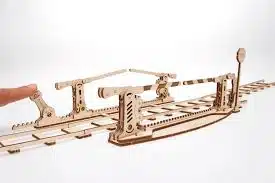 Ugears Spoorwegovergang + 4m rails