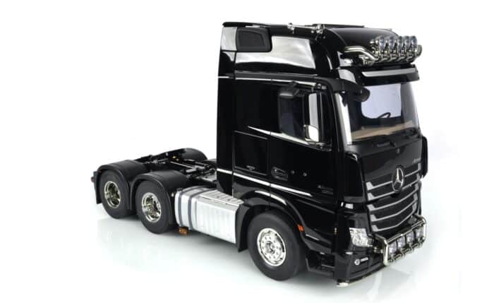 Tamiya 56348 Mercedes-Benz Actros 3363 1:14 GigaSpace 6x4 Bausatz / Kit