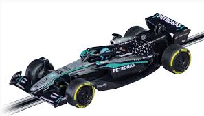 Carrera 20064283 Mercedes-AMG F1 W14 E Performance G Russell No 63