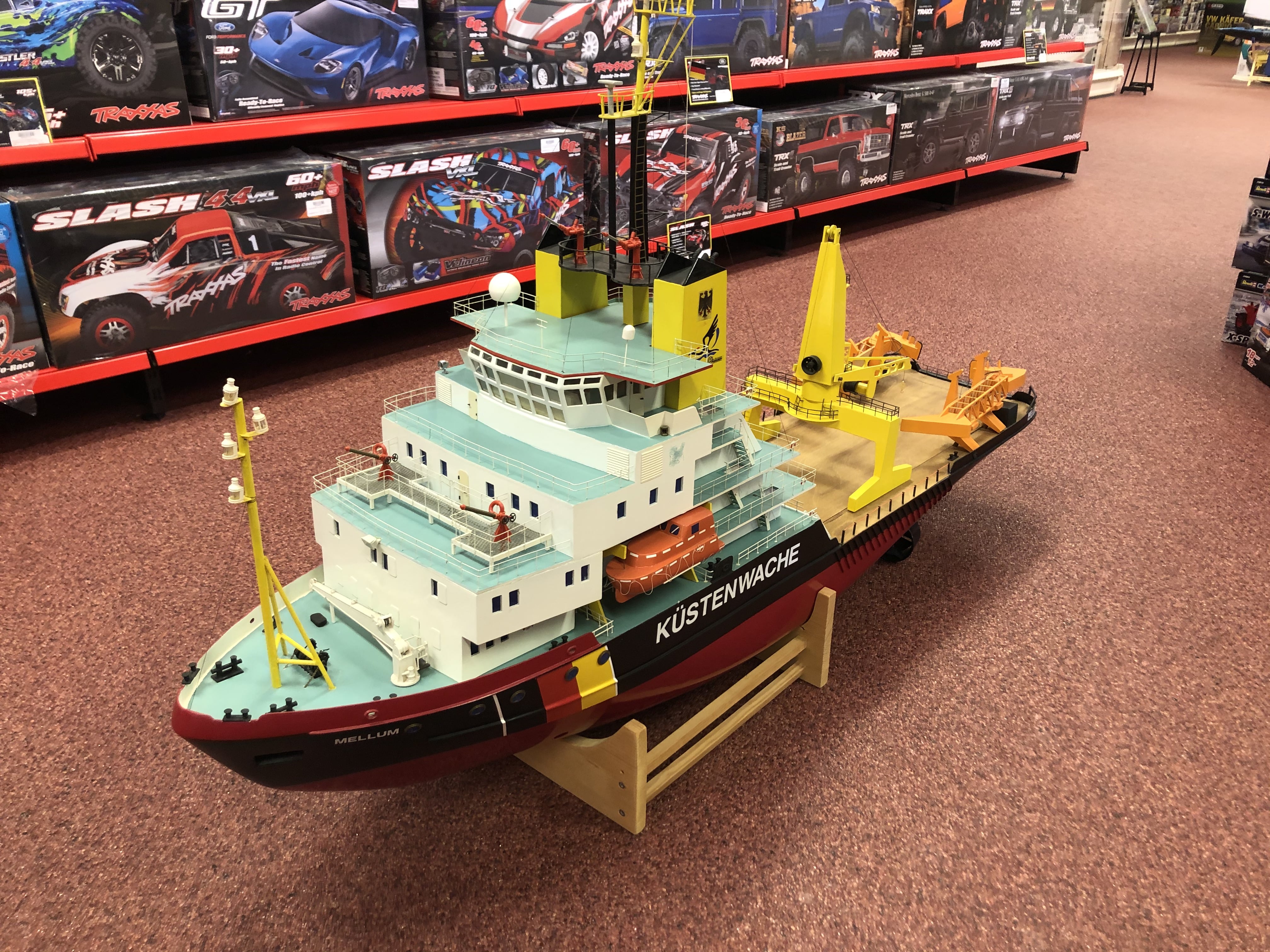 Gebruikt Mellum Küstenwache met gfk romp, schotelaandrijving, waterpomp, boegschroef en robbe 8286 regelaar