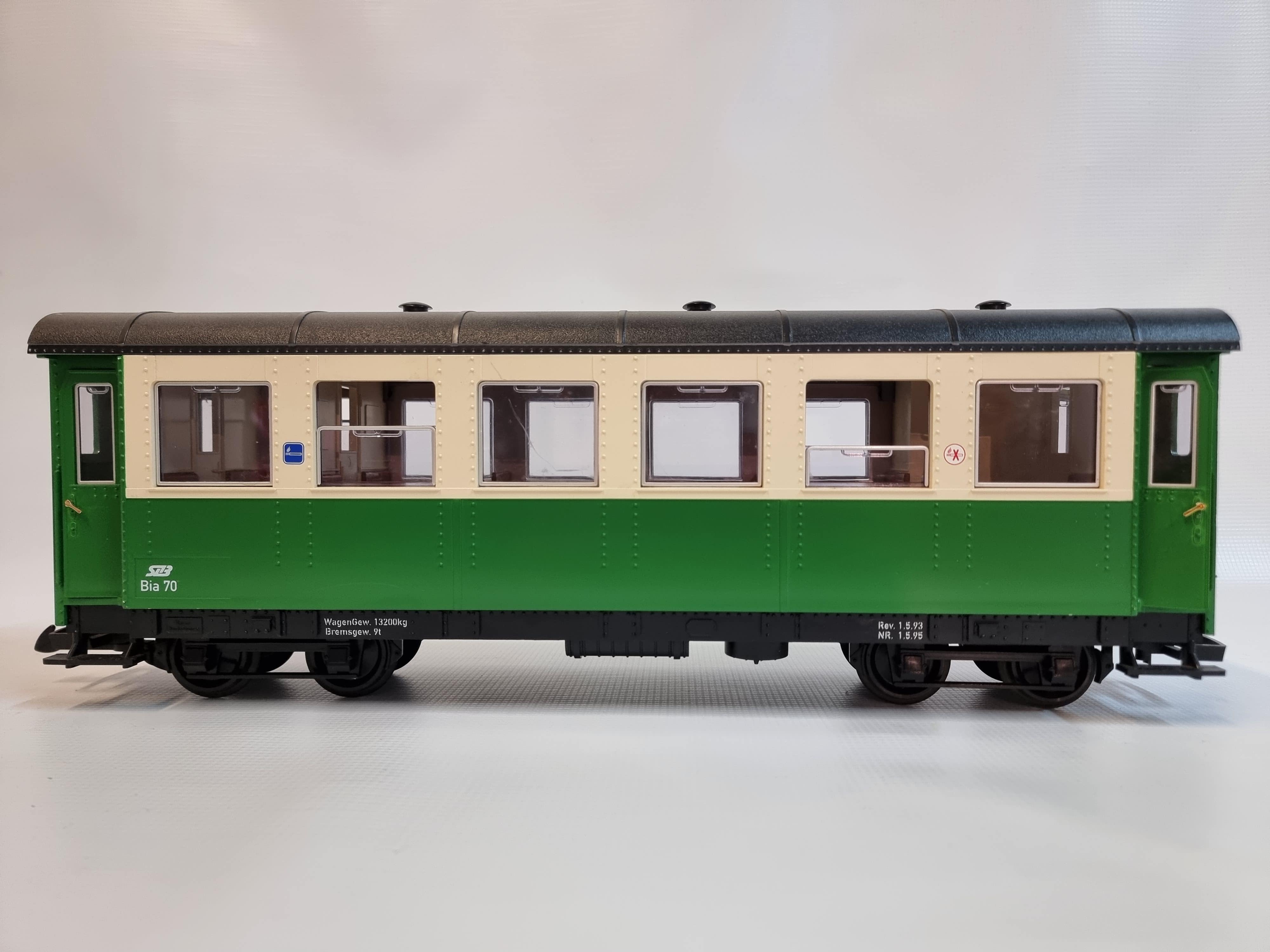 LGB 34640 Demo Passagierswagon beige/groen