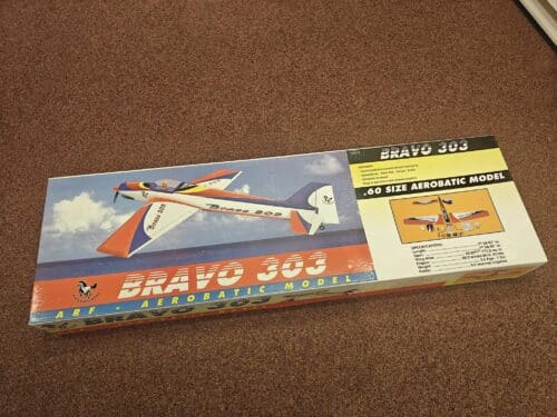 Bravo 303 Aerobatic Model arf van Black Horse Models