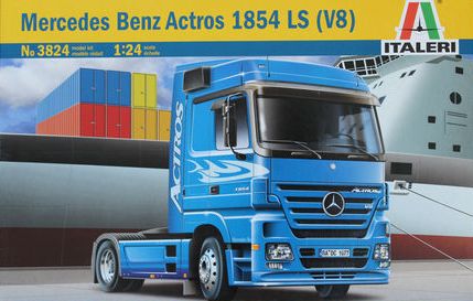 Italeri 3824 Mercedes-Benz Actros 1854 LS (V8)